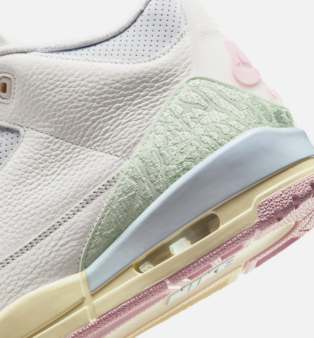 Air Jordan 3 Retro Sail and Jade Aura Men's Lifestyle Shoe – Sail/Jade Aura/Aura/Iced Carmine