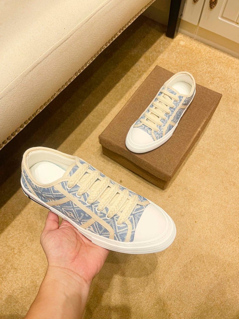 Thom Browne Men’s Pale Blue Patterned Low-Top Sneakers