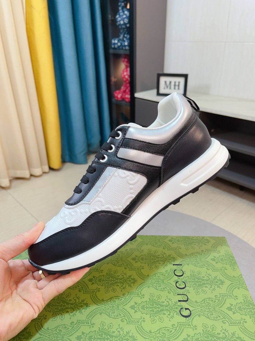 Gucci Men’s Textured Low-Top Sneakers